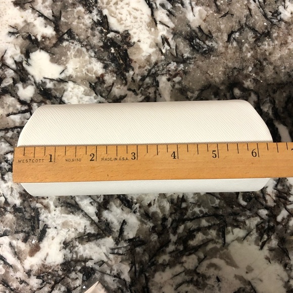 Michael Kors Sunglass Eyeglass Hardshell Case Snap Closure and Cloth - Picture 6 of 11